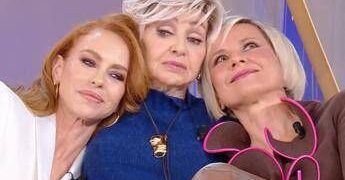 La volta buona, Enrica Bonaccorti: “Sto bene”. Poi, la ‘stoccata’ ad Antonella Elia