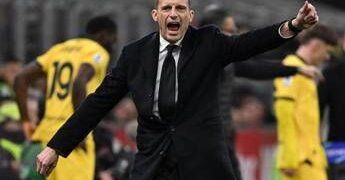 Milan, Allegri litiga con panchina del Como e viene espulso
