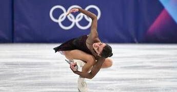 Milano Cortina, Lara Naki Gutmann incanta: chi è la pattinatrice che fa sognare l’Italia