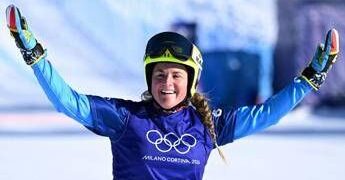 Milano Cortina, Moioli-Sommariva argento in gara mista a coppie snowboard cross. Record di medaglie per l’Italia