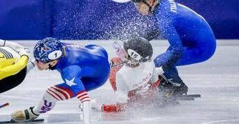 Milano Cortina, incidente durante gara Fontana: Sellier tagliata da lama sul volto. Cos’è successo