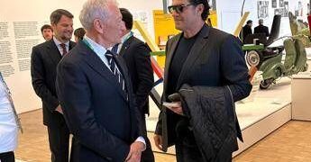 Milano Cortina, ‘rebus’ ultimo tedoforo. Da Tomba e Compagnoni a Goggia, chi accende i due bracieri alle Olimpiadi