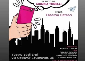 Monica Tonelli porta in scena le chat delle mamme: “Hanno invaso le nostre vite”