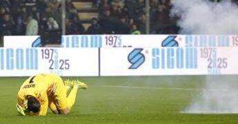 Petardo contro Audero, arrestato 19enne: è un ultras dell’Inter