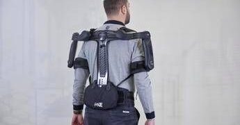 Robotica indossabile: Comau lancia MATE-XT GO per l’ergonomia industriale