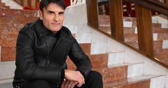 Sanremo 2026, Sal Da Vinci chi è: gli esordi, la lunga carriera e i drammi familiari