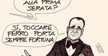 Sanremo 2026, il post scaramantico di Carlo Conti: “Tocco Ferro”
