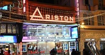 Sanremo, Accademia della Crusca: “Canzoni parlano l’italiano di tutti i giorni, festival colloquiale”