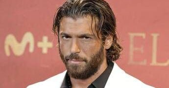 Sanremo, Can Yaman sarà ospite della prima serata del Festival