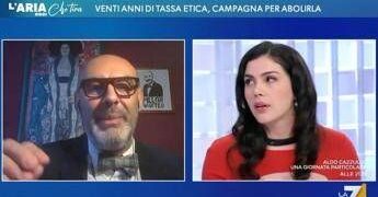 Scontro il tv sul porno, il ‘duello’ tra Pillon e Valentina Nappi