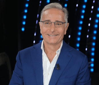 Stasera torna ‘Taratata’ con Paolo Bonolis, gli ospiti e dove vedere lo show