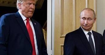 Trump-Putin, accordo per diesel russo agli Usa. L’ira di Zelensky: “E’ indegno”
