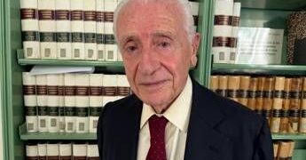 Tumori, De Lorenzo (Favo): “Con alimenti speciali nei Lea risparmi del 10% nella spesa del Ssn”