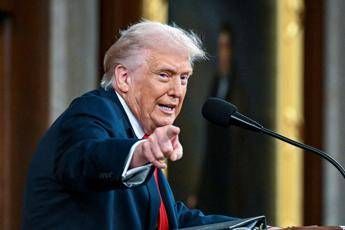 Usa, da Tribunale ok a dazi anche su piccoli pacchi di valore inferiore a 800 dollari