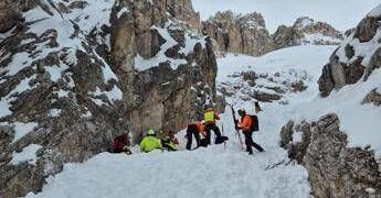 Valanga in Val di Fassa, morto il giovane travolto ieri pomeriggio