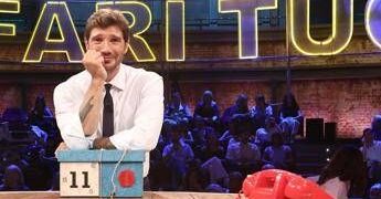 Affari Tuoi, stasera non va in onda: ecco quando torna De Martino