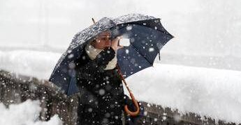 Allerta meteo Italia: nuova ondata di pioggia, neve e vento prima di Pasqua