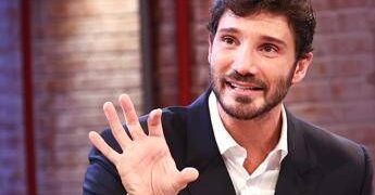 Ascolti tv, ‘Step’ di De Martino vince prima serata con 16,8% share