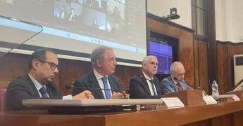 Benzina e Gasolio, scatta l’operazione trasparenza: ecco chi sta gonfiando i prezzi (e come verranno fermati)