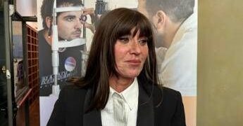 Bernini: “A studenti fragili visite oculistiche e occhiali gratuiti”