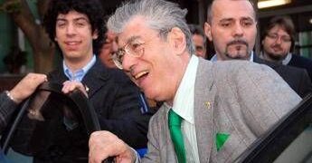 Bossi, Mattarella: “Italia perde leader appassionato”. Meloni: “Ha segnato fase importante della storia italiana”