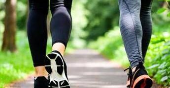Camminare allunga la vita e allontana le malattie, il nuovo studio