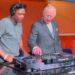 Carlo III cambia ruolo, da sovrano a DJ. E il risultato è incredibile