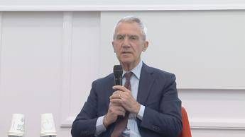 Cdp, Guiso: “L’Italia non innova, se non si innova non si investe e il risparmio cala”
