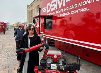Così lavora Fiamma, cane robot “microbiologo” al servizio dei vigili del fuoco