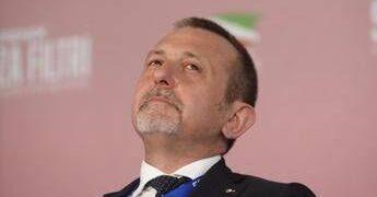 Delmastro si dimette: “Ho commesso una leggerezza”