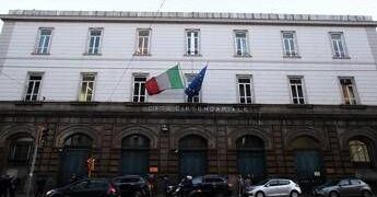 Donna accoltellata sull’autobus a Napoli, 39enne arrestato era già in cura