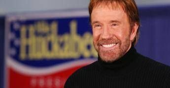 Emergenza medica per Chuck Norris, l’attore ricoverato alle Hawaii