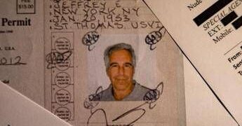 Epstein e il mistero della guardia giurata, i punti oscuri sull’ultima persona ad averlo visto vivo