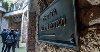 Fosse Ardeatine, La Russa: “Crimine nazista che richiama tutti al dovere della memoria”