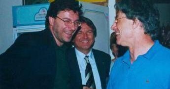 Giorgetti e la foto con il fondatore della Lega Nord, l’addio a Umberto Bossi