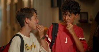 Giovani, ‘stare insieme’ significa prima di tutto amicizia: per 4 su 10 è vero spazio collaborazione