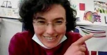 Il racconto della prof accoltellata: “Salva grazie al coraggio di un altro tredicenne”