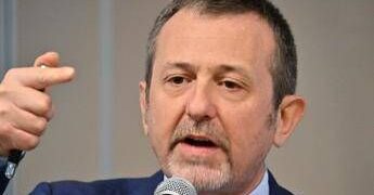 Indagine su società famiglia Caroccia, la difesa: “A pm dimostreremo estraneità Delmastro”