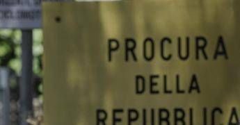 Indagine su società famiglia Caroccia, l’accusa: “Usati proventi clan Senese”