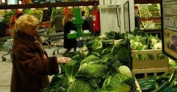 Inflazione accelera a febbraio: +1,6%. Su il carrello della spesa