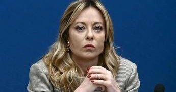 Iran, Ciriani: “Meloni pronta a riferire in Parlamento l’11 marzo”