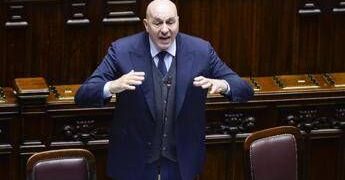 Iran, Crosetto: “Blitz non comunicato ad alcun Paese Ue, io a Dubai dopo mia valutazione”