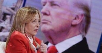 Iran, Meloni: “Intervenire a Hormuz sarebbe passo verso coinvolgimento”