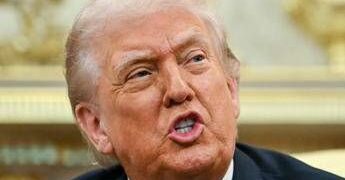 Iran, Trump: “Se Teheran ha minato Stretto di Hormuz, conseguenze mai viste prima”