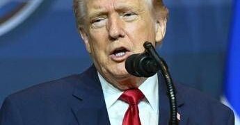 Iran, Trump: “Uccidere Mojtaba Khamenei? Non lo dico”