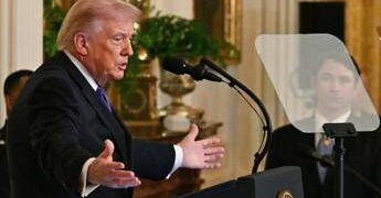 Iran, Trump: “Usa pronti per guerra lunga, non escludo truppe sul terreno”