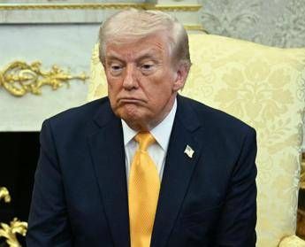 Iran, Trump senza freni: accuse agli alleati e ‘giravolta’ su Hormuz