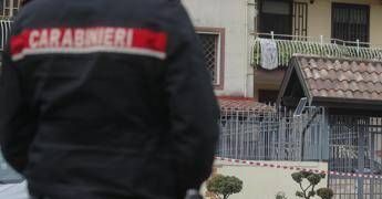 Mantova, picchia la moglie con tubi di metallo: il figlio di 9 anni lo fa arrestare