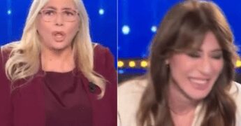 Mara Venier, gaffe in diretta: sente squillare il telefono ma…