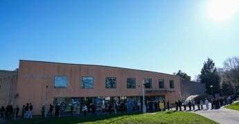 Meningite Uk, ipotesi esperti: “Ceppo MenB potrebbe essersi evoluto diventando più trasmissibile”